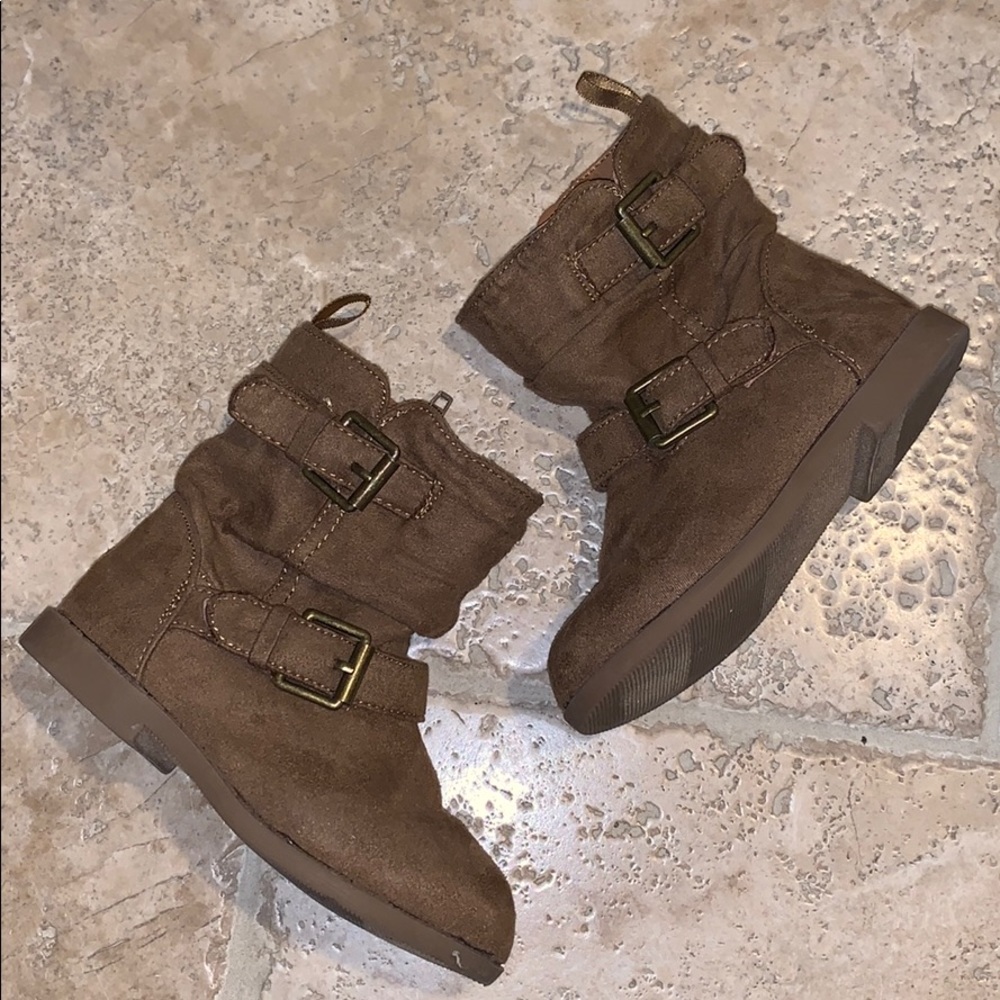 Old navy size 6 brown boots